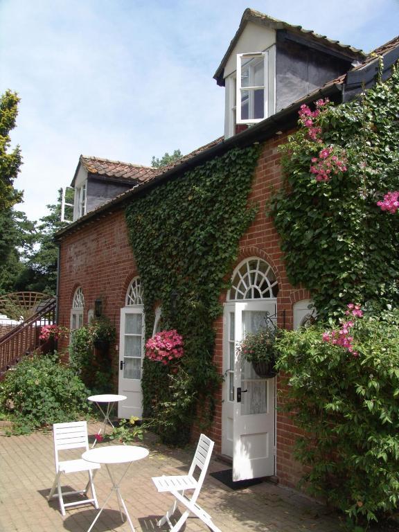 Ravenwood Hall Hotel Bury St. Edmunds Экстерьер фото